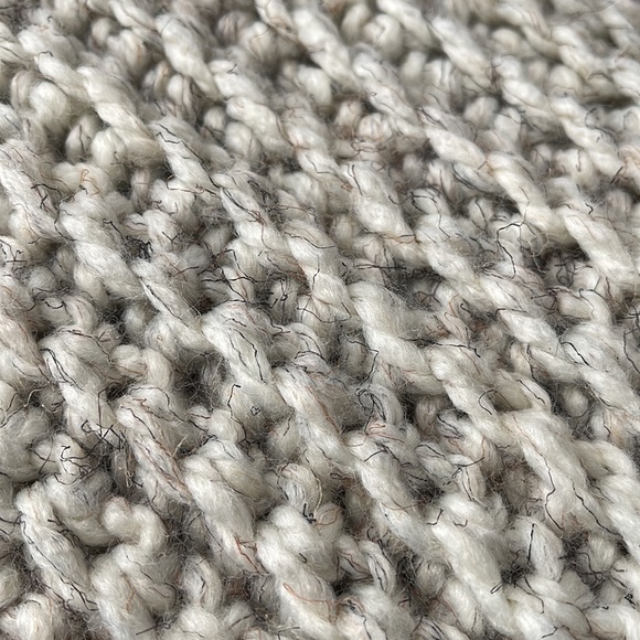 Infinity wool scarf. - Picture 5 of 8